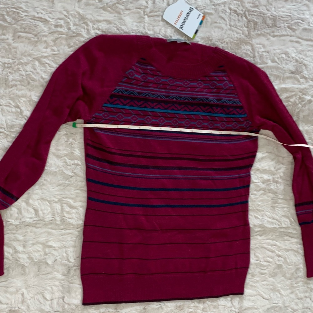 Women’s Smartwool Crewneck Pullover sweater, Berry, M, NWT. - Picture 3 of 10